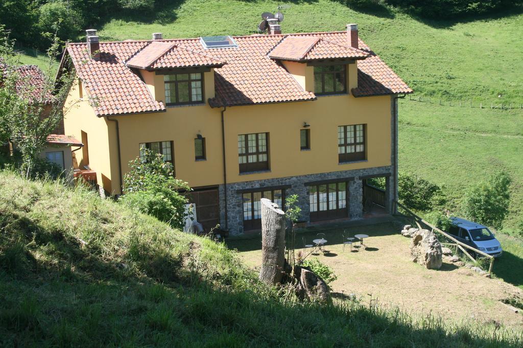 Готель El Quesar De Gamoneo Gamonedo de Cangas Екстер'єр фото